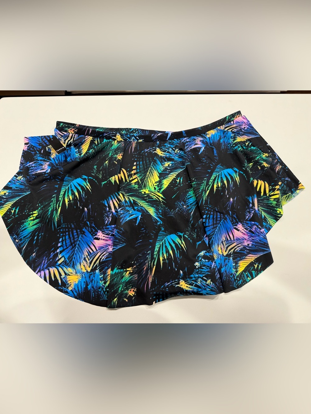 Torrid Women’s Plus Size 3 Tropical Shadows Floral Print swim suit  Skort - Picture 7 of 7